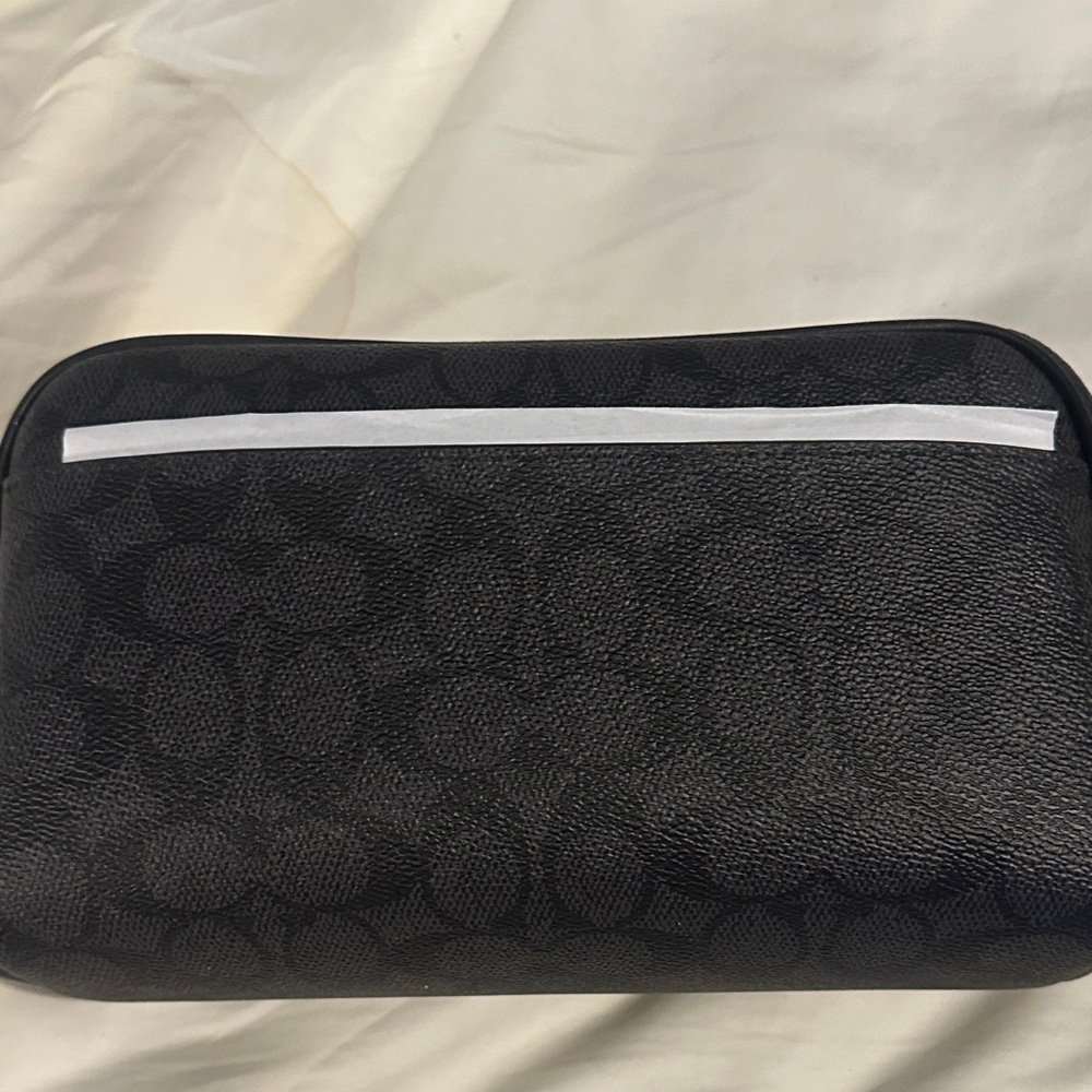 COACH TRAVEL  Leather Bag - Picture 4 of 4